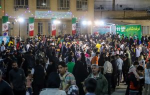 گزارش تصویری استقبال گسترده مردم از ابربازی ها در شادراه نور